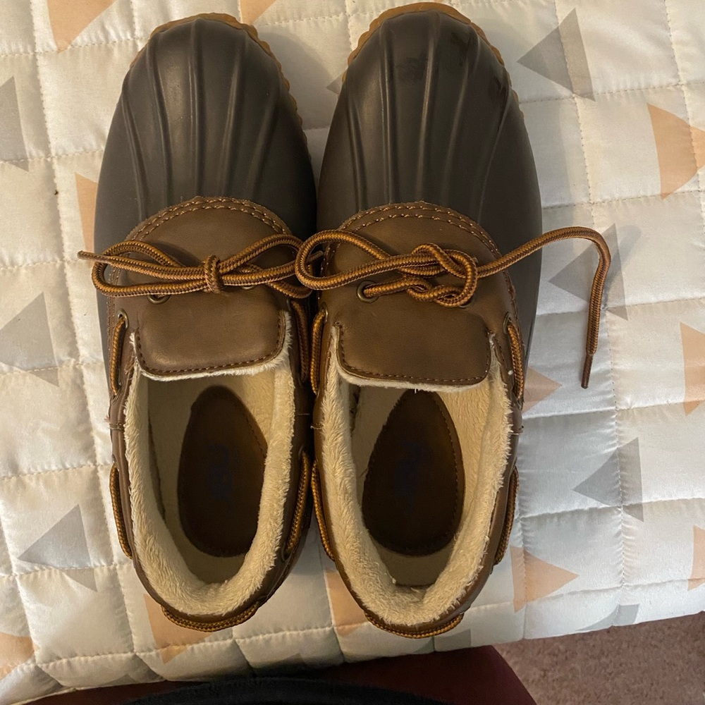 Duckboot shoe! Size 7M